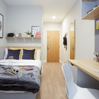 Bronze En Suite - Image 2